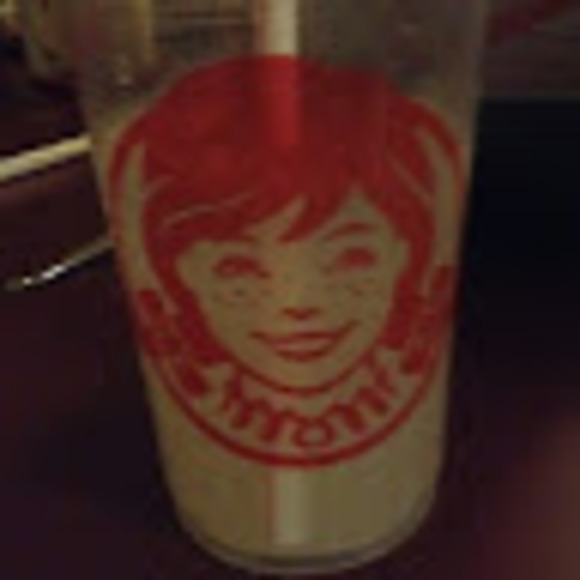 Meet your Posher, Jennifer - Picture 1 of 1